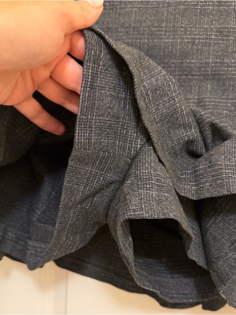 H&M Gray Plaid Pleated Mini Skort - Picture 3 of 5